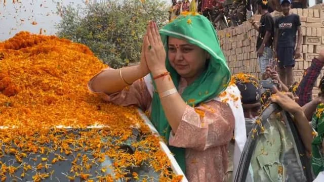 मेरी बहन पर किसी ने ऊंगली उठाई तो चलेगा सुदर्शन चक्र,रोहिणी आचार्य के समर्थन में उतरे तेजप्रताप 1 1000590337