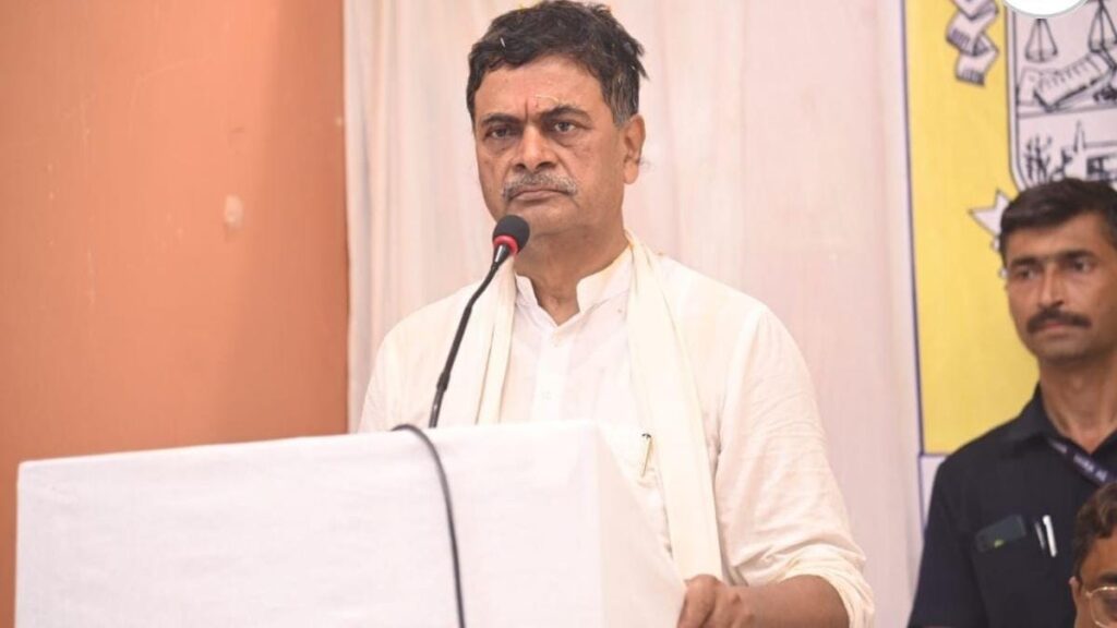 आरके सिंह के बगावती तेवर,भाजपा को पड़ेगा महंगा 1 1000595917