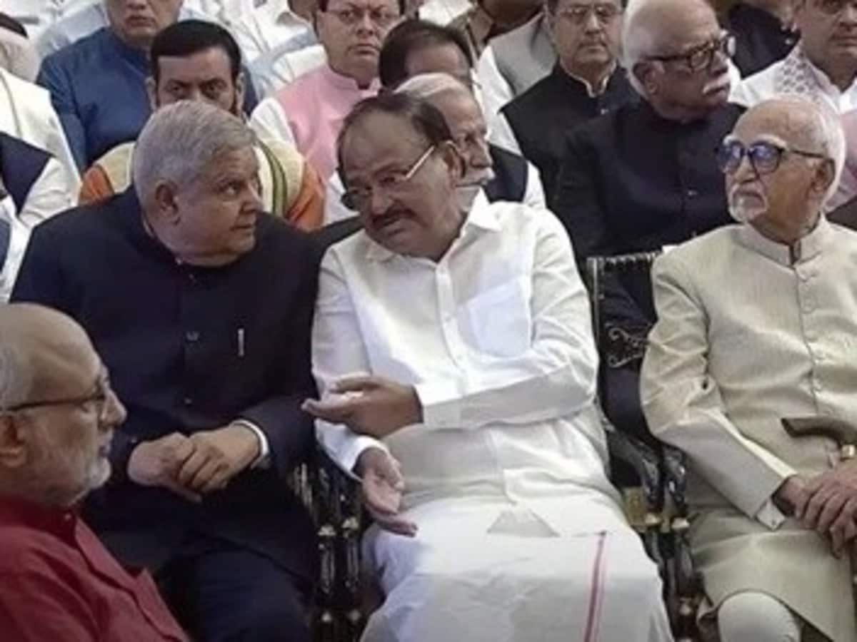 इस्तीफे के बाद पहली बार नजर आए जगदीप धनखड़,सीपी राधाकृष्णन ने ली उपराष्ट्रपति पद की शपथ 1 IMG 20250912 WA0003
