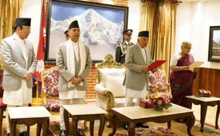  नेपाल की अंतरिम प्रधानमंत्री से भारतीय राजदूत ने की मुलाकात,काठमांडू से हटा कर्फ्यू
