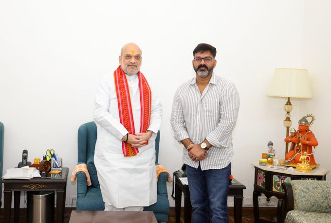 चुनावी मैदान में नहीं उतरेंगे पवन सिंह,हो गया फाइनल 1 1000603372