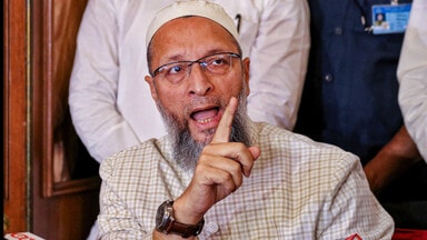 तेजस्वी की मुश्किलें बढ़ाने में जुट ओवैसी,24 सीटों पर जीतने का कर दिया दावा