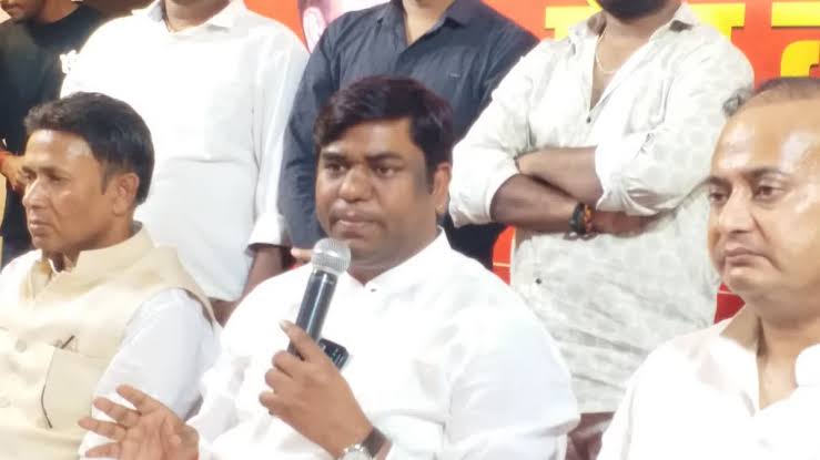 कम सीट पर भी लड़ने को तैयार है मुकेश साहनी,तेजस्वी ने शुरू की राजनीतिक दांव