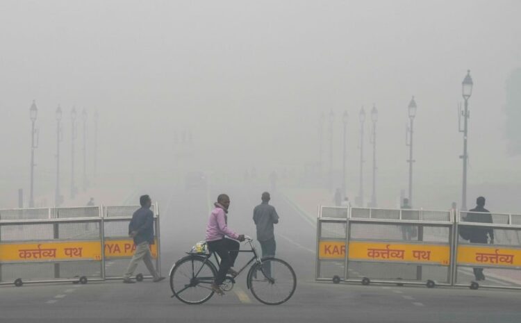 दिवाली के बाद दिल्ली की हवा हुई बेहद खतरनाक,AQI पहुंचा 900 पार