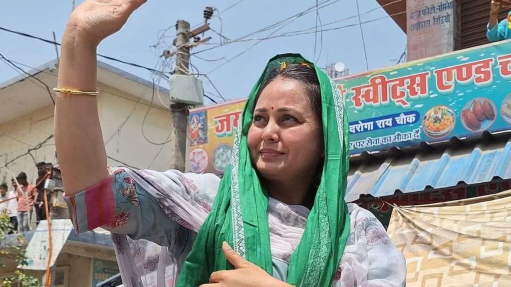 लालू की बेटी रोहिणी आचार्य ने छोड़ी राजनीति!जानिए क्या है पूरी खबर? 1 1000624660