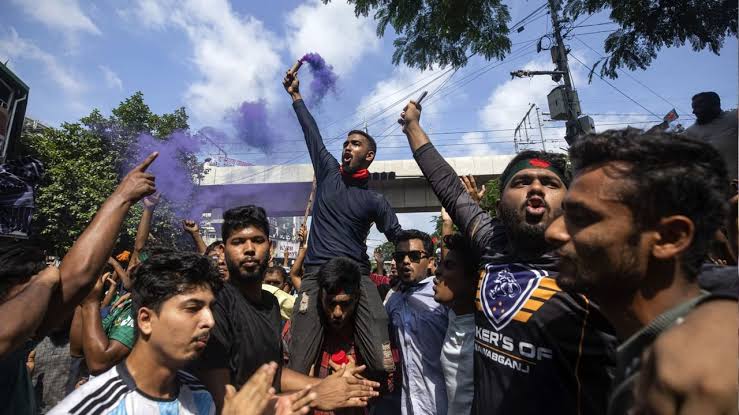 आखिर किसके वजह से शेख हसीना को सुनाई गई सजा,गद्दारी करने वाले 2 लोग कौन हैं? 1 1000625584