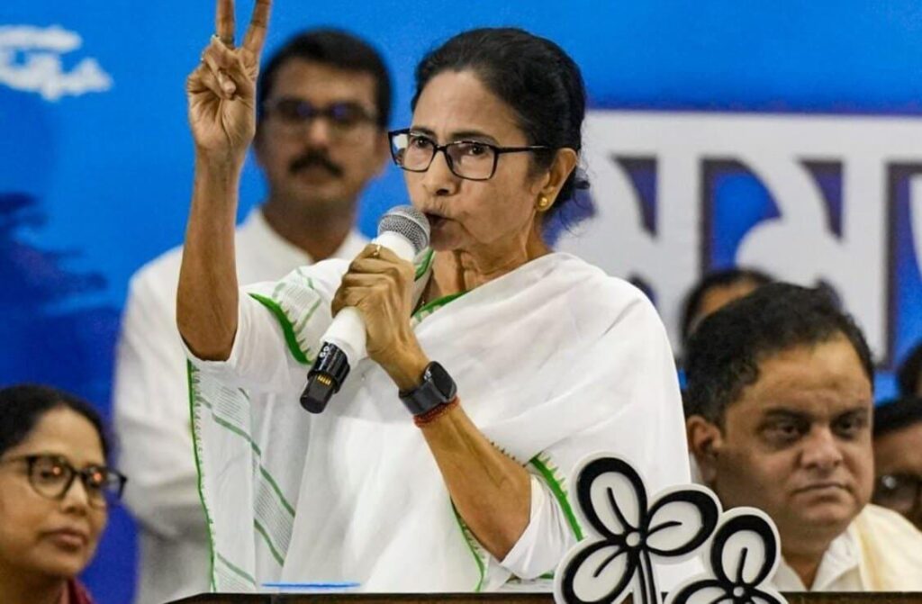 जय हिंद वाले नारा बैन पर ममता बनर्जी ने आखिर क्यों दी चेतावनी,जानिए क्या है पूरा मामला? 1 1000630866