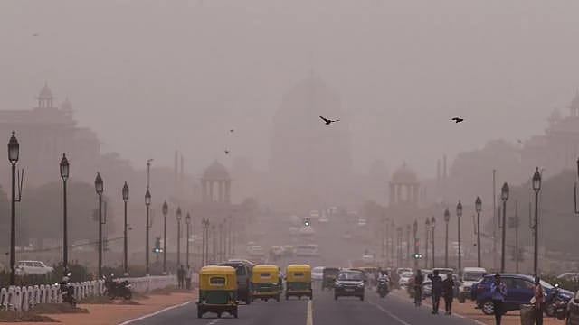 कई इलाकों में 400 के पार पहुंचा AQI,दिल्ली-NCR में ठंड और प्रदूषण की डबल मार