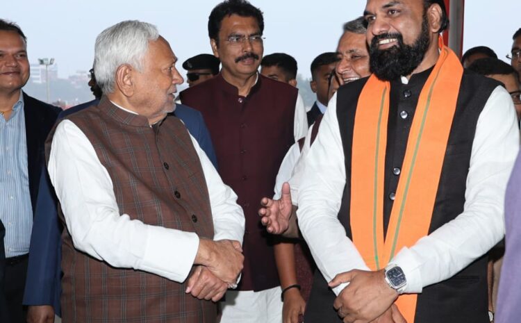  थोड़ी देर में CM पद की शपथ लेंगे नीतीश कुमार