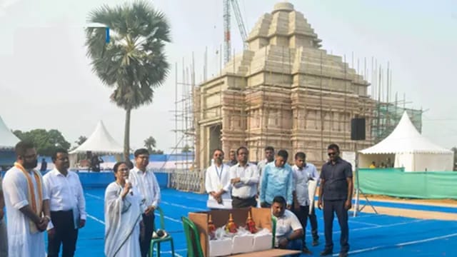  चुनाव से पहले हिंदुओं का दिल जीत पाएंगी ममता बनर्जी,बनवा रहीं है महाकाल मंदिर