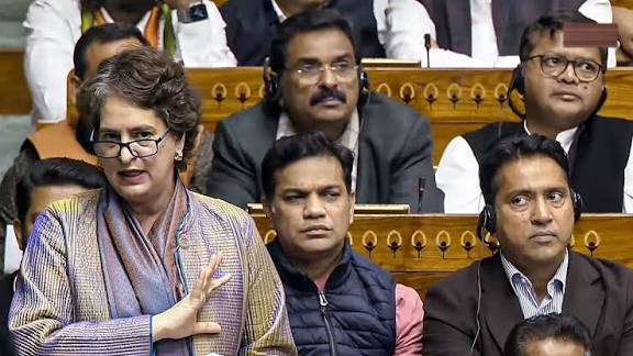 125 दिन रोजगार देने की सरकार की होगी गारंटी,आज लोकसभा के एजेंडे में रहेगा मनरेगा बिल 1 1000642224