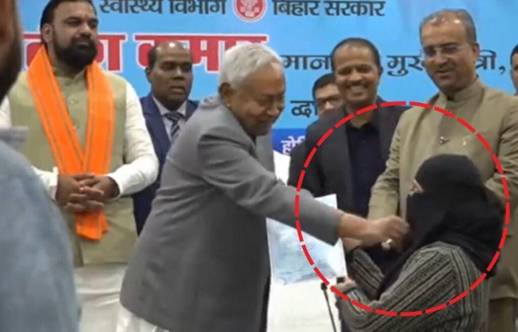 योगी के मंत्री ने दिया विवादित बयान फिर अब मांगी माफी,बुर्का को लेकर जानिए क्या कहा था? 1 1000642312