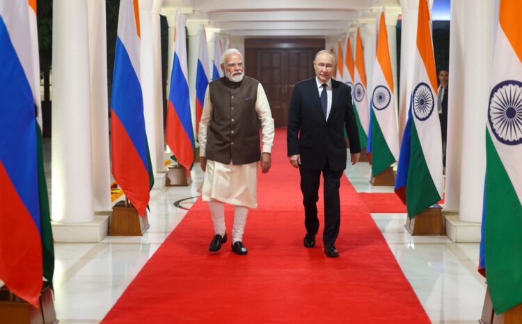  राष्ट्रपति पुतिन को पीएम मोदी ने गिफ्ट की श्रीमद्भगवद्गीता,बिजनेस फोरम में आज लेंगे हिस्सा