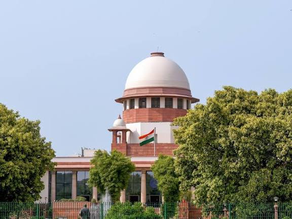  इंडिगो मामले में सुप्रीम कोर्ट ने दखल देने से किया इनकार,बोले CJI- सरकार को करने दें अपना काम