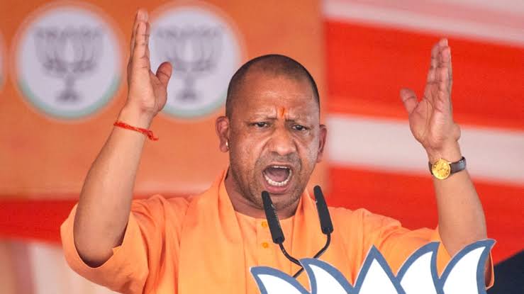 कान छिदवाने से कोई योगी नहीं हो जाता,अखिलेश का सीएम योगी पर बड़ा हमला 1 1000681984