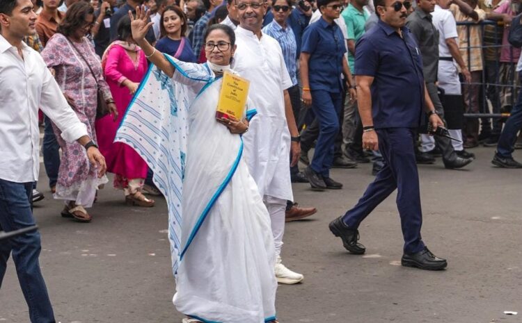  बीते दिन ममता बनर्जी EC के खिलाफ आखिर क्यों पहुंची सुप्रीम कोर्ट?समझिए पूरा मामला