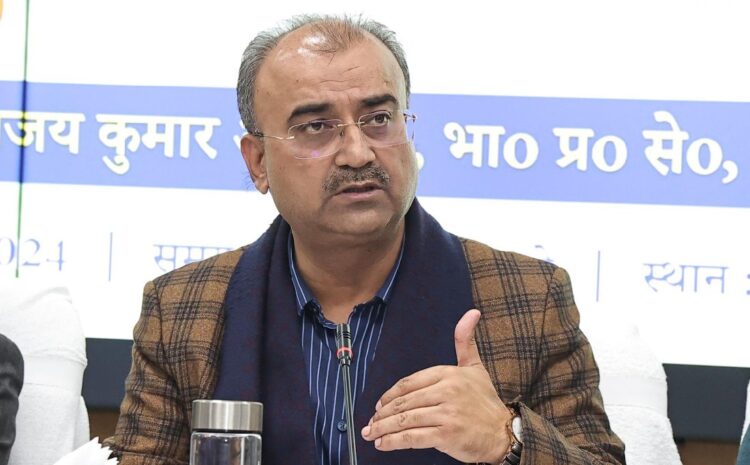  मंगल पांडे को नई सरकार में मिलेगी बड़ी जिम्मेदारी,विजय सिन्हा होंगे बड़े मंत्रालय के दावेदार