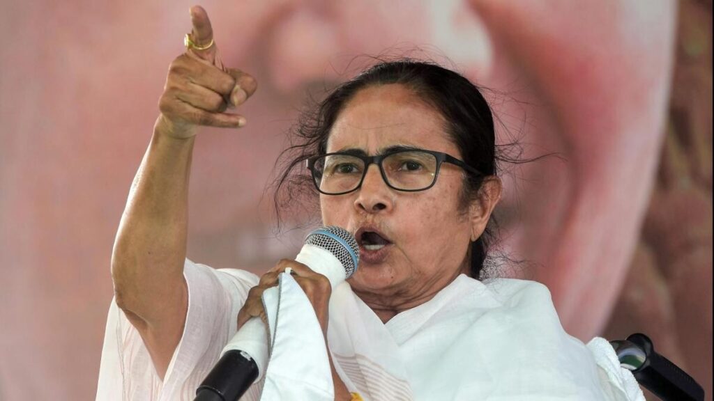 संविधान की रक्षा के लिए लड़ती रहूंगी कानूनी लड़ाई,ममता बनर्जी का बीजेपी को चेतावनी 1 1000050965