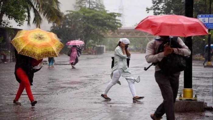 दिल्ली समेत 17 राज्यों में आएगी तेज आंधी,होने वाली है भारी बारिश 1 1000051330