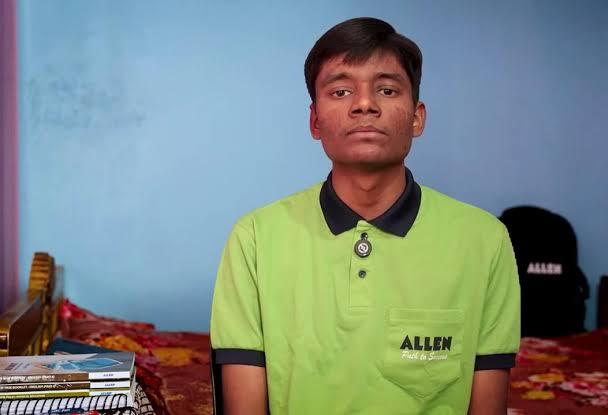 जेईई एडवांस्ड में दिखा शुभम कुमार का जलवा,जानिए कैसे साधारण घर का लड़का बन गया ऑल इंडिया टॉपर? 1 1000052336