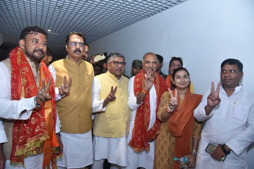 बांकीपुर सीट से BJP-RJD प्रत्याशी ने भरा नामांकन पर्चा,जानिए अब आगे क्या होगा? 1 1000783156