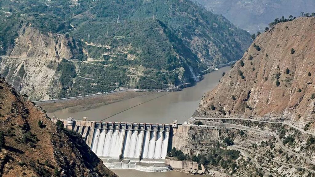 सिंधु जल संधि को लेकर पाकिस्तान का तेवर गर्म,भारत के फैसले से आगे किसे होगा नुकसान? 1 1000785575