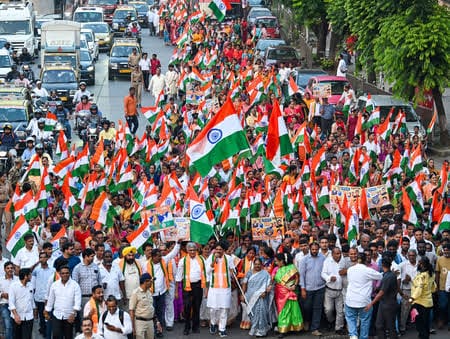  जान लीजिए राष्ट्रीय गीत गाने का प्रोटोकॉल,गृह मंत्रालय के तरफ से जारी हुआ निर्देश