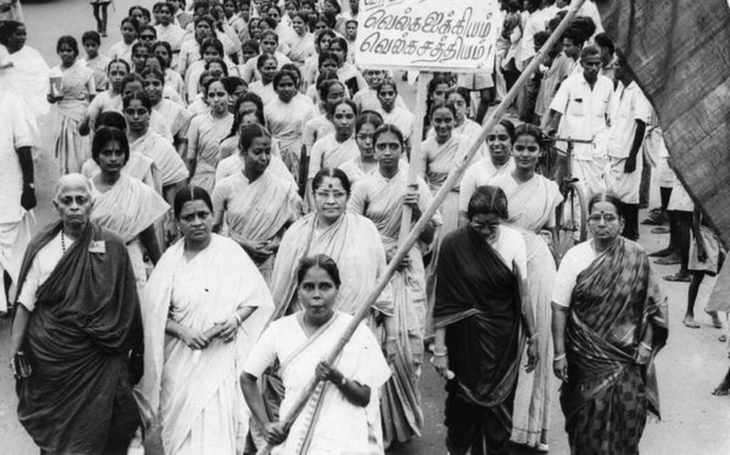 जानिए भारत छोड़ो आंदोलन की पूरी कहानी,अंग्रेजों के खिलाफ किसकी थी सबसे बड़ी भूमिका? 1 1000807246