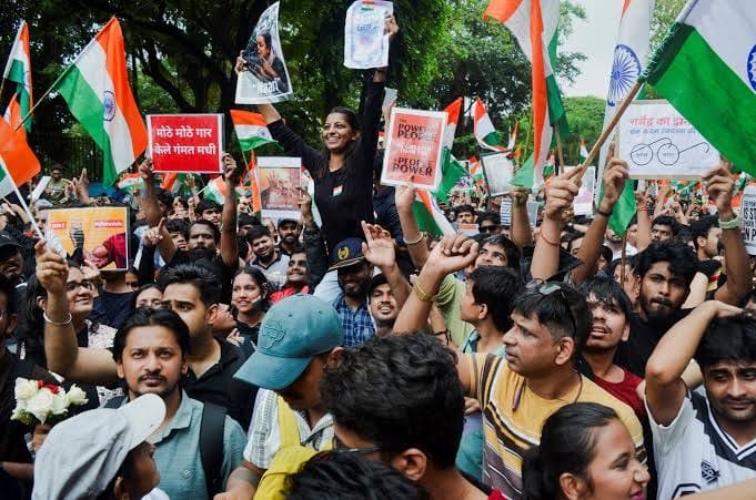  ‘जेन जी’ को राजनीति में कब मिलेगा मौका?प्रतिनिधित्व के नाम पर रैलियों में किया जाता है यूज़