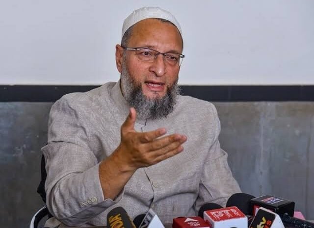 हिजाब मामले में कोर्ट और RSS पर भड़के ओवैसी,बोले-नाइंसाफी हो रही है