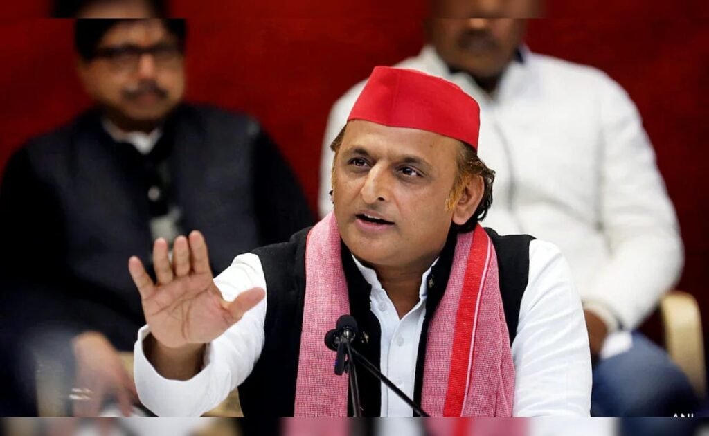 सोशल मीडिया पर अखिलेश और सपा के खिलाफ पोस्ट की शुरुआत,चुनाव से पहले आपसी जंग शुरू 1 1000834411