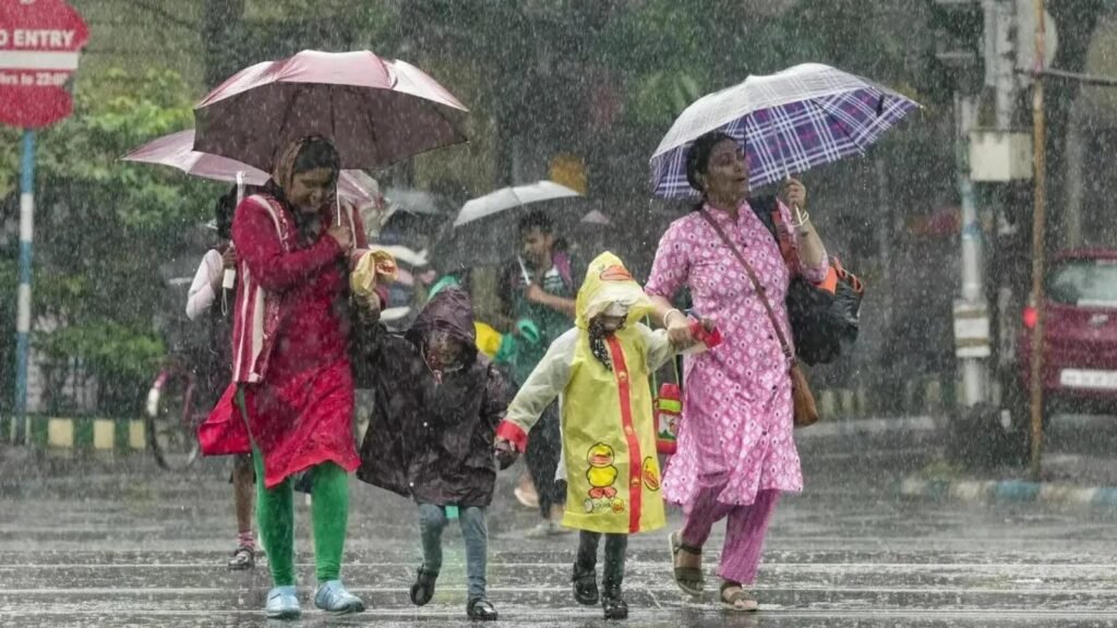 दिल्ली-UP में बारिश और आंधी का अलर्ट,बिहार-झारखंड में भी बिगड़ेगा मौसम 1 1000858961