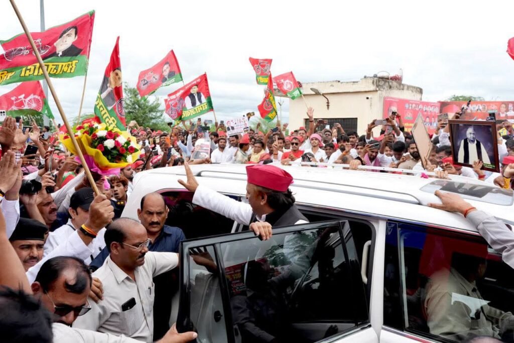 PDA के आंदोलन से नहीं बचेंगे बुलडोजर वाले,भाजपा को अखिलेश यादव की चेतावनी! 1 1000859680