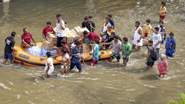 बिहार में गंगा का जलस्तर कई जगह खतरे से ऊपर,नेपाल की बाढ़ ने मचाई तबाही 1 1000864706