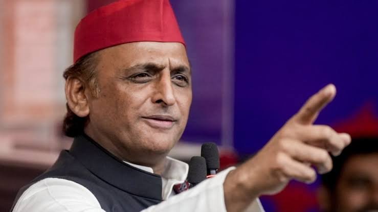 3 नहीं बल्कि 403 पर है हमारी निगाहें,चुनाव से पहले अखिलेश ने खेला बड़ा कार्ड 1 1000870768