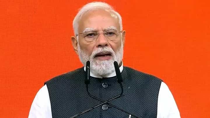 बैंकों पर अखिलेश के 12 सवाल!BJP सरकार को घेरा 1 1000882848